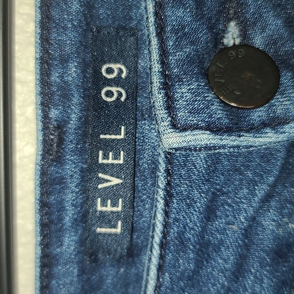 Level 99 from Anthropologie Holly Button Front Jeans - Picture 4 of 9